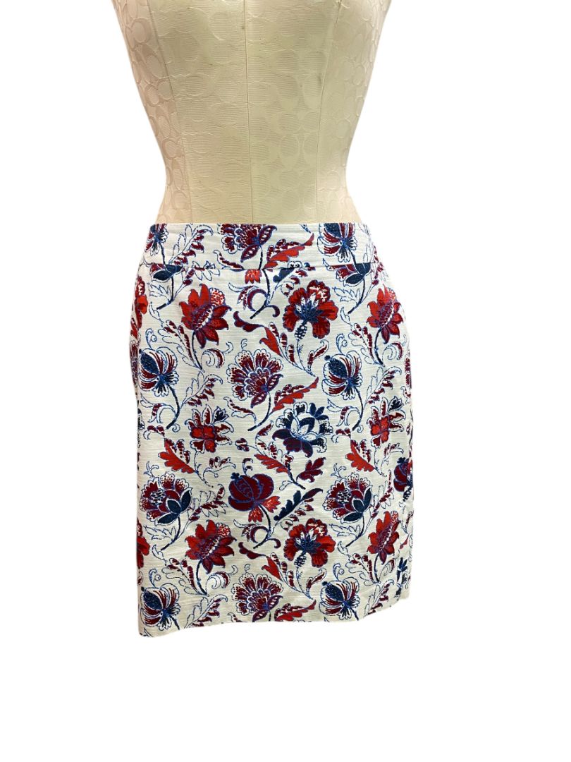 Size 10P Ann Taylor Petite Lined Cotton Skirt Back Zip Floral Print