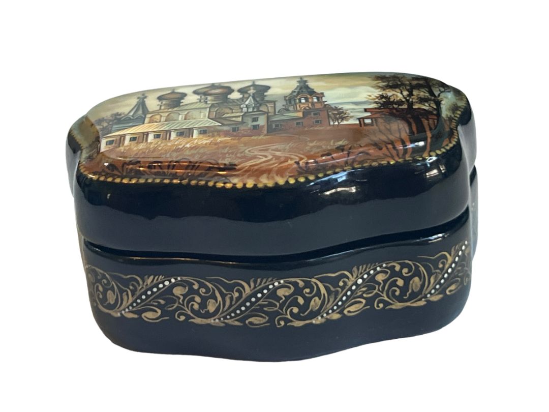 Russian Handpainted Signed Clam Shell Lacquer Trinket Box Trinity Cathedral Sergieva Lavra Mother of Pearl Hinged Red Interior