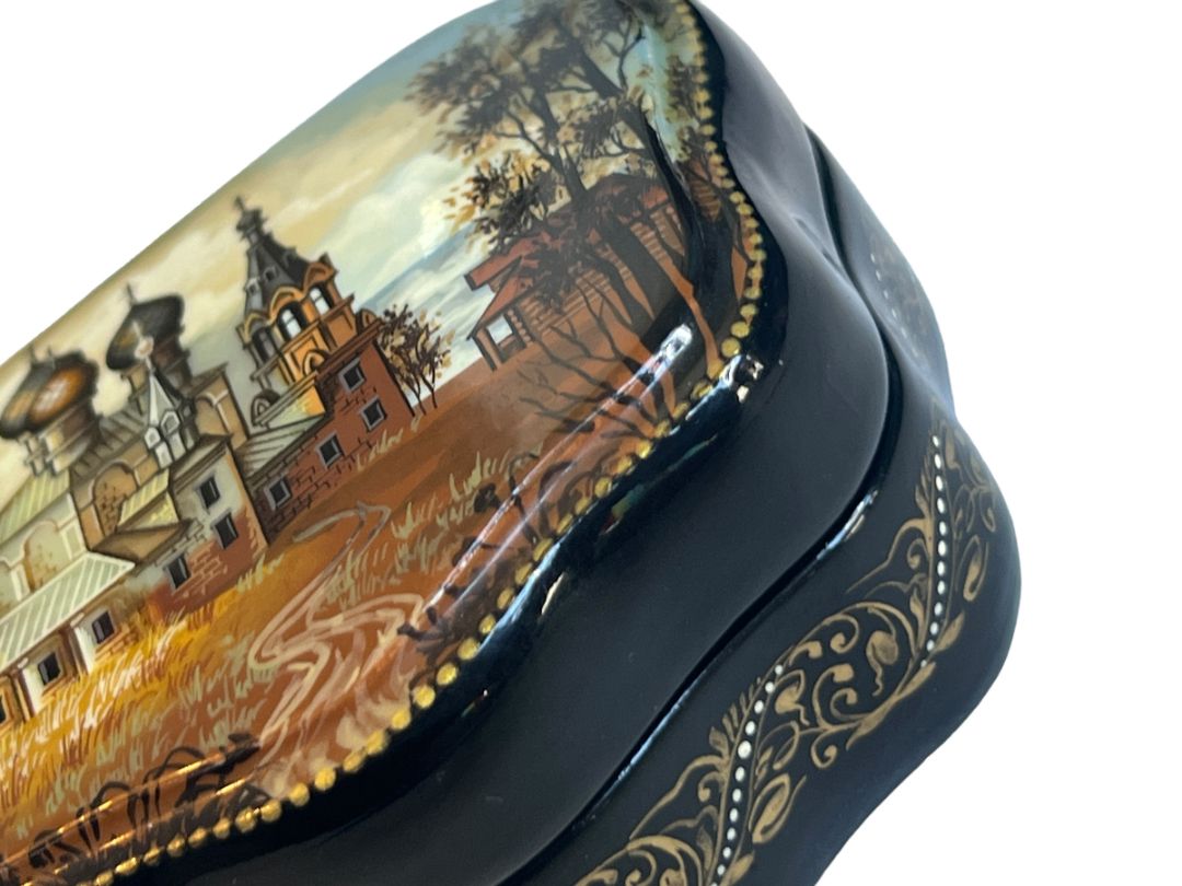 Russian Handpainted Signed Clam Shell Lacquer Trinket Box Trinity Cathedral Sergieva Lavra Mother of Pearl Hinged Red Interior