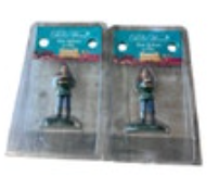 2 New The Pioneer Woman Ree Drummond Holiday Village Figurine "Ree Bakes A Pie"