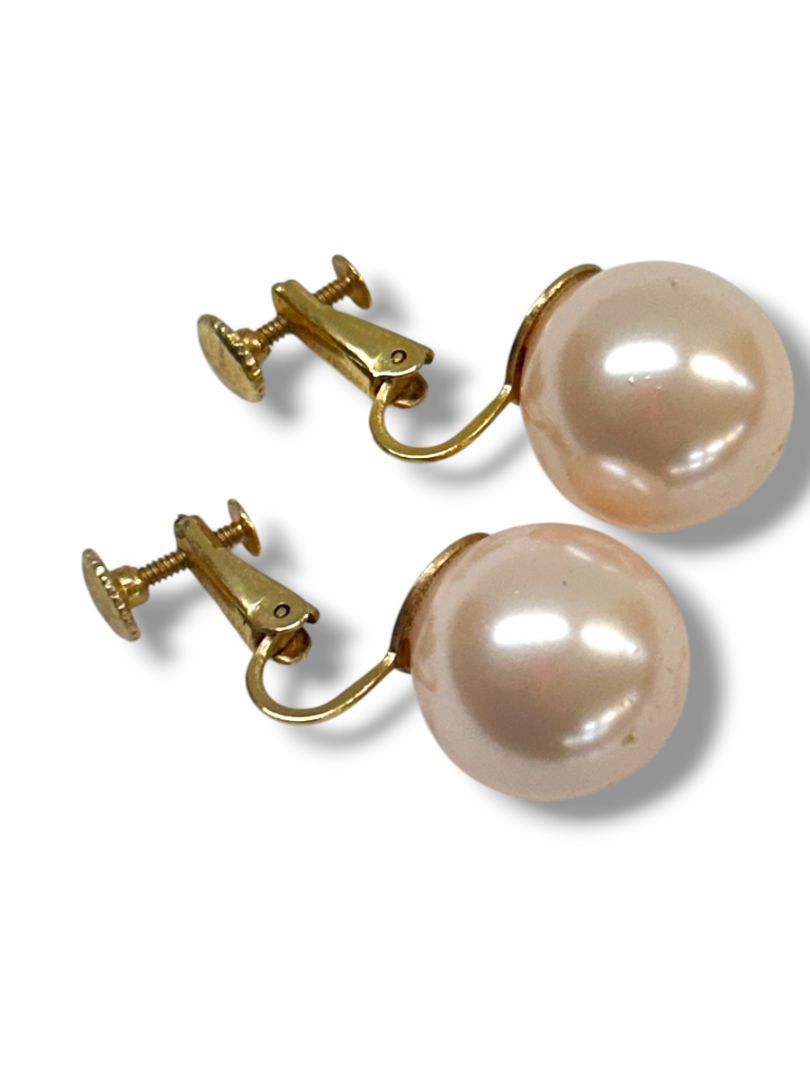 Vintage Marvella Signed Earrings Non-Pierced Screwback Faux Pearl 15mm Blush Pink