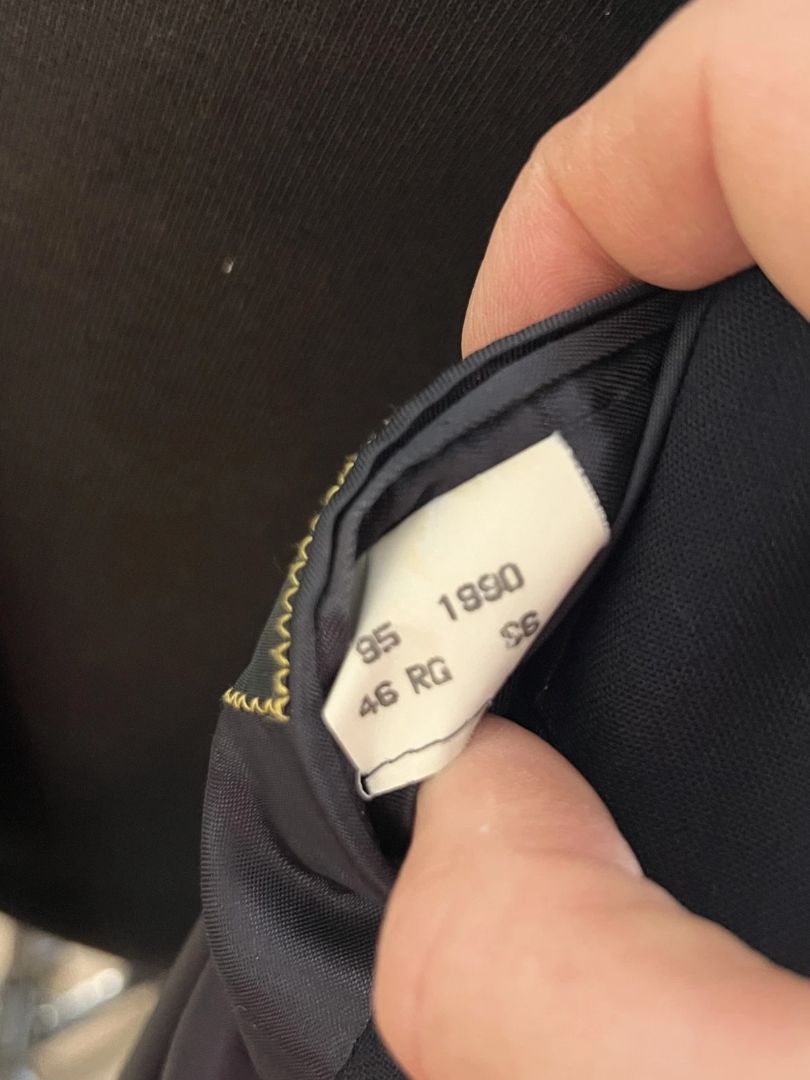 Size 46R Classic Brooks Brothers Men's Navy Blue Wool Blazer Two Button