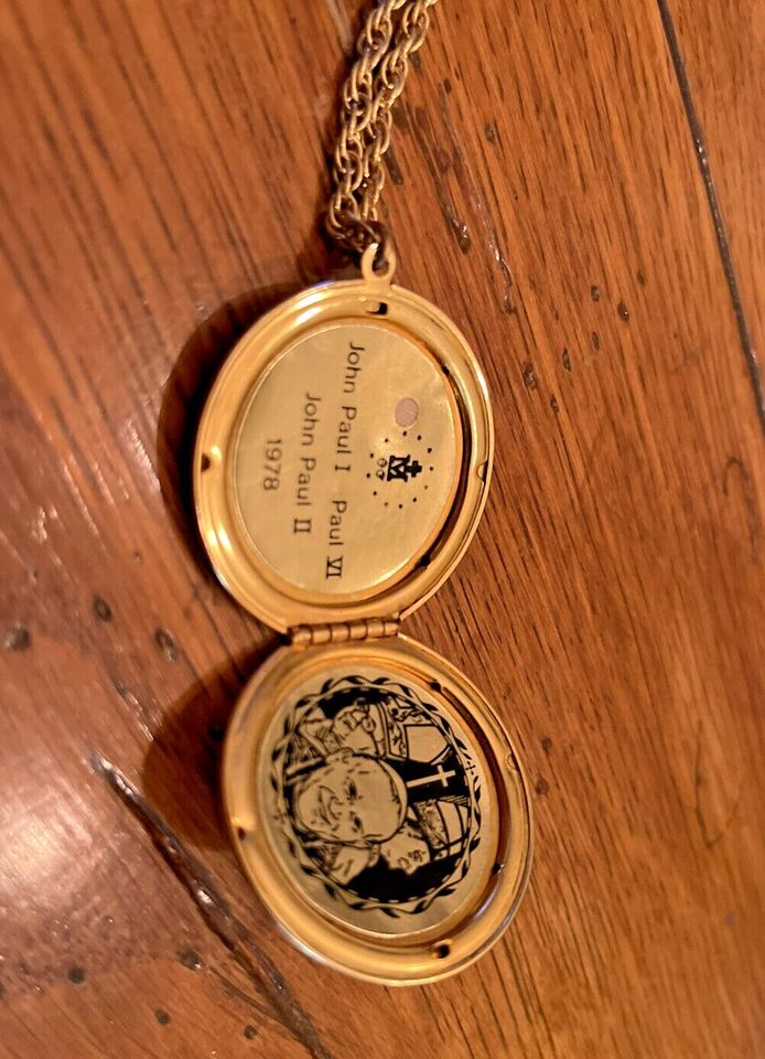 24" John Paul I Paul VI John Paul II 1978 Locket Goldtone Chain Necklace