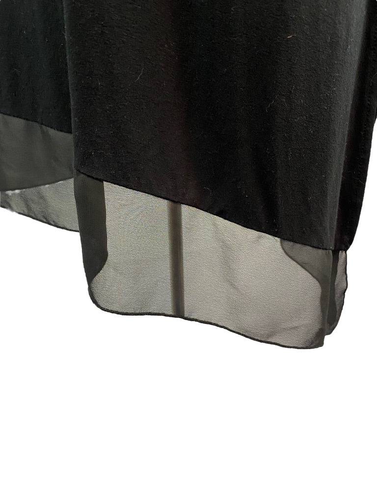 18/20 Lane Bryant Women's Black V-Neck Shirt Flounce Hem Pullover Top