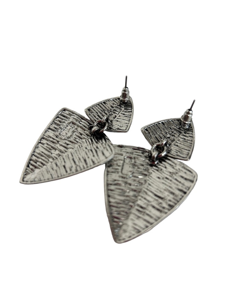 Arrowhead Shaped Silvertone Earrings Textured Pierced Post 2.25" Drop Dangle