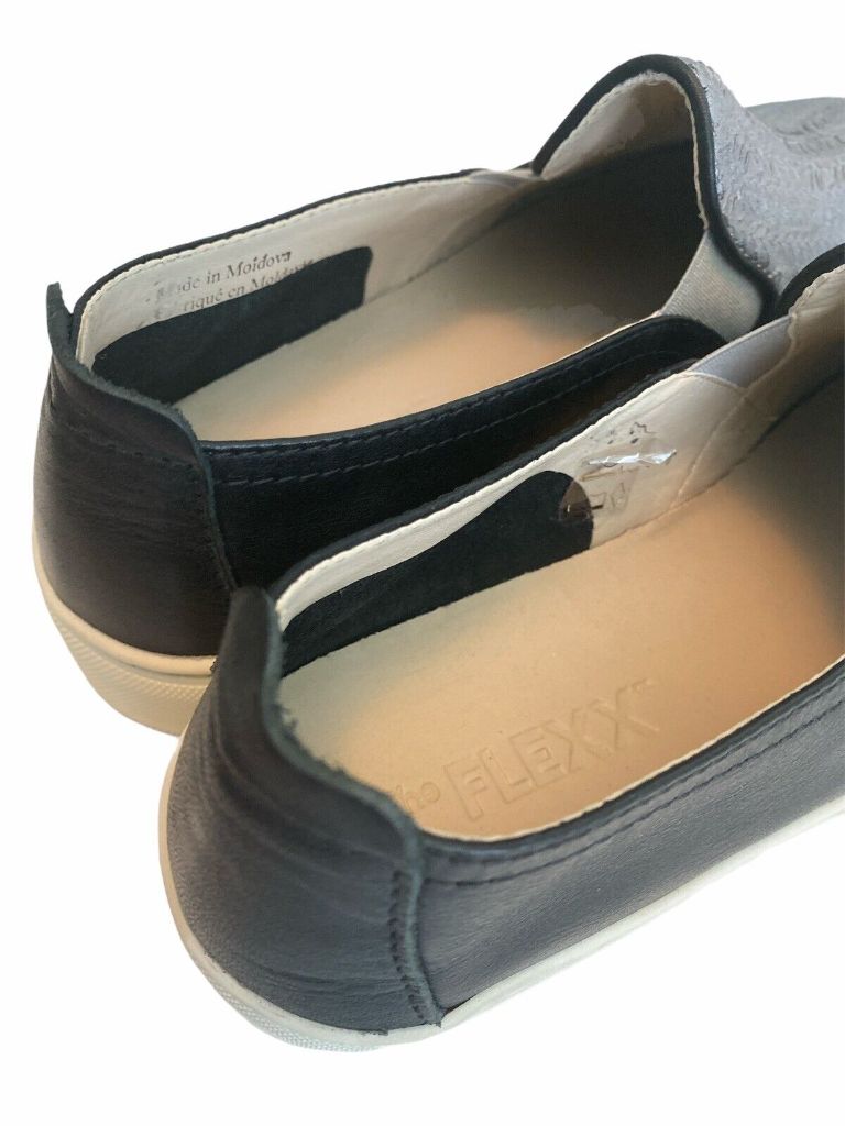 The Flexx Slip On Leather Sneakers ‘Sneak Name’ 11M New with Box