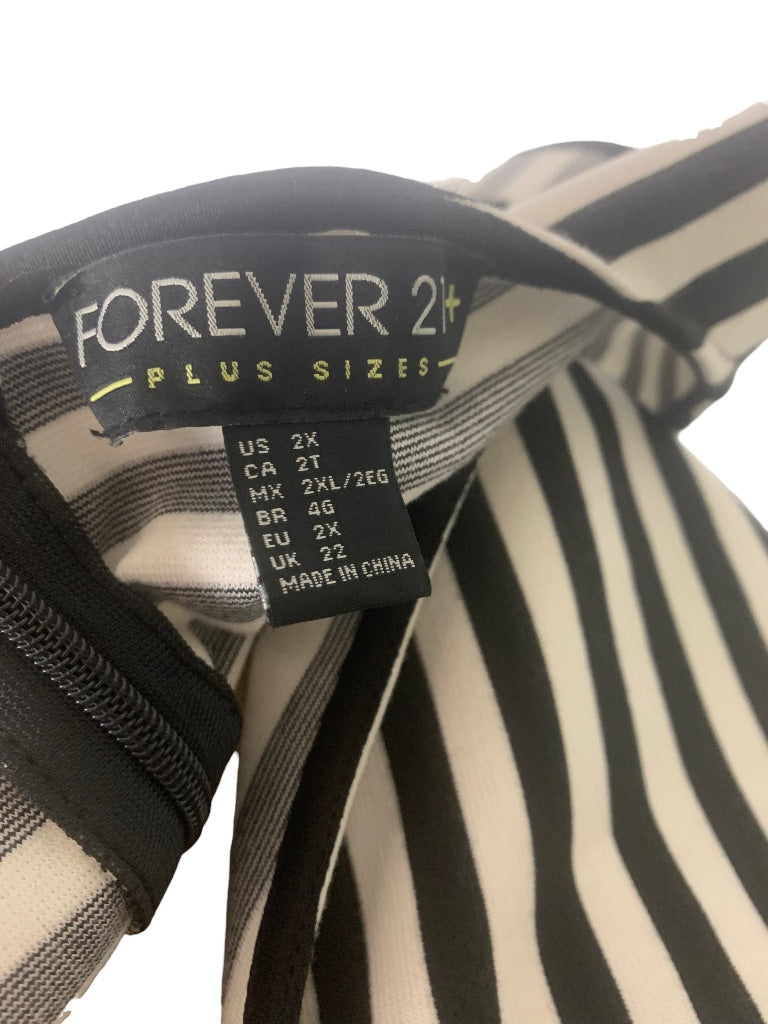 2X Forever 21+ Women's Black and White Striped A-Line Sleeveless Dress