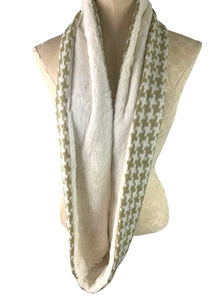 Ivory and Tan Houndstooth Knit and Plush Infinity Loop Scarf Cowl Neck