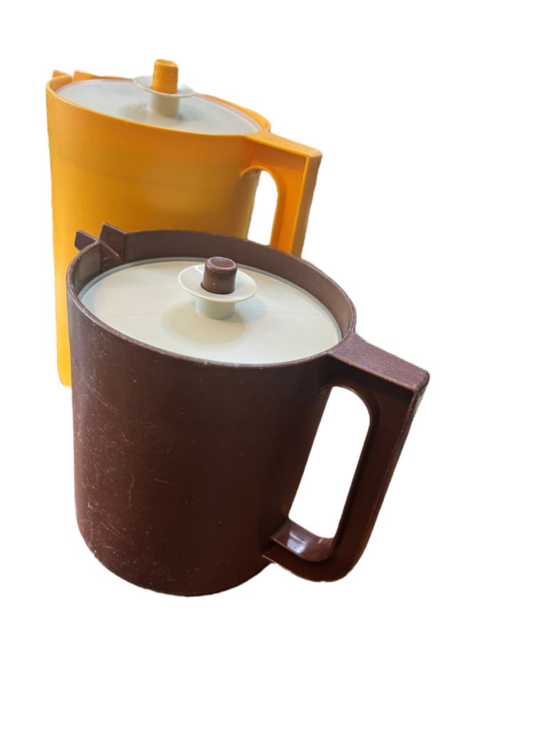 Vintage Yellow Apricot Tupperware 2 Quart Brown 1.5 qt Pitchers Push Button Lids