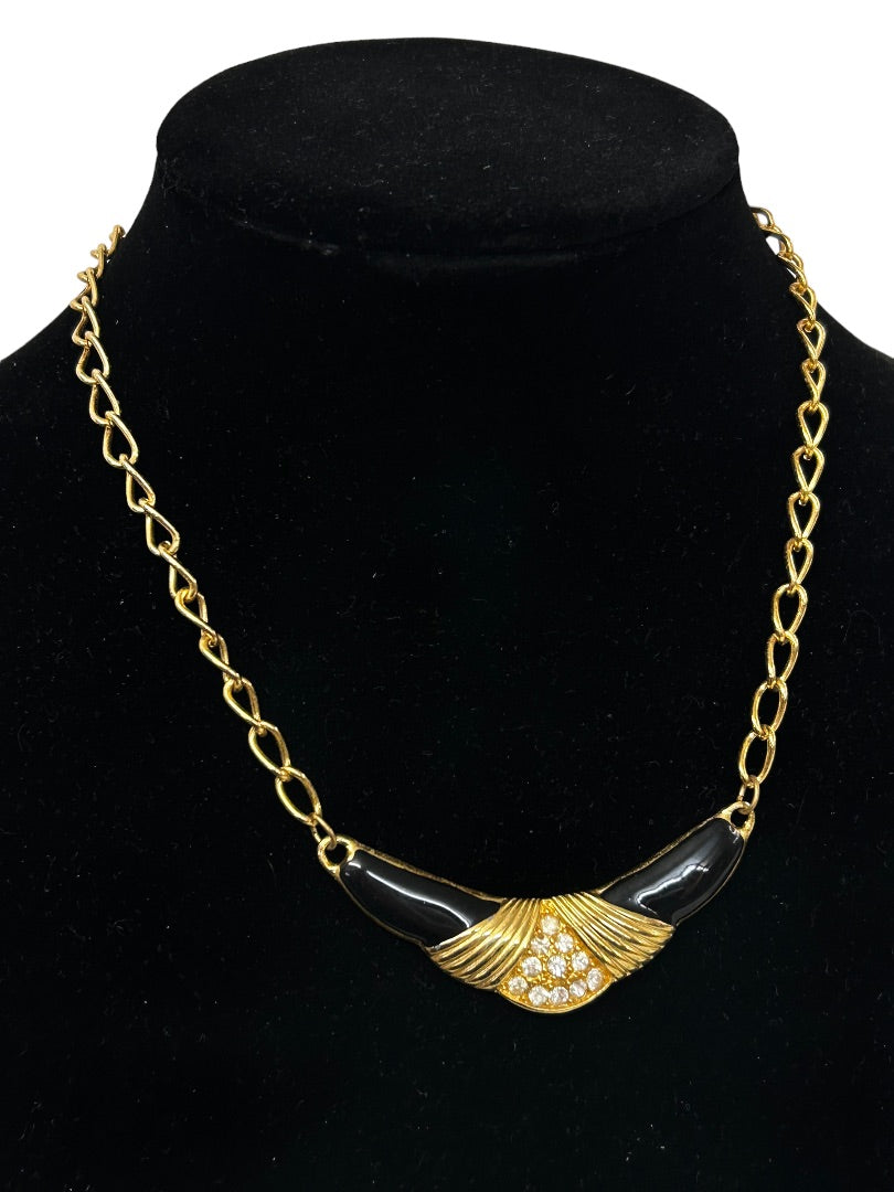 Vintage Black and Goldtone Crescent Shape 17" Necklace Lobster Clasp Closure