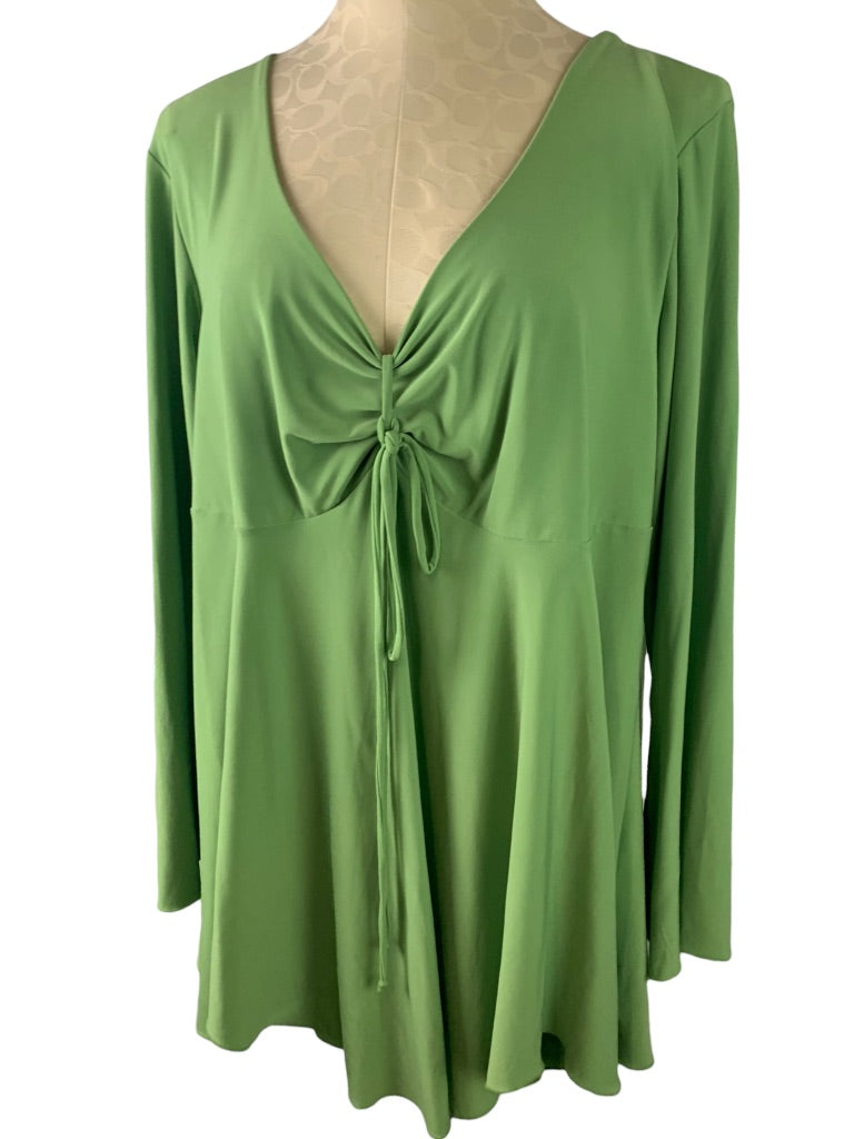 18/20 Fashion Bug Women's Plus Size Y2K Pullover Spring Green Blouse V-Neck