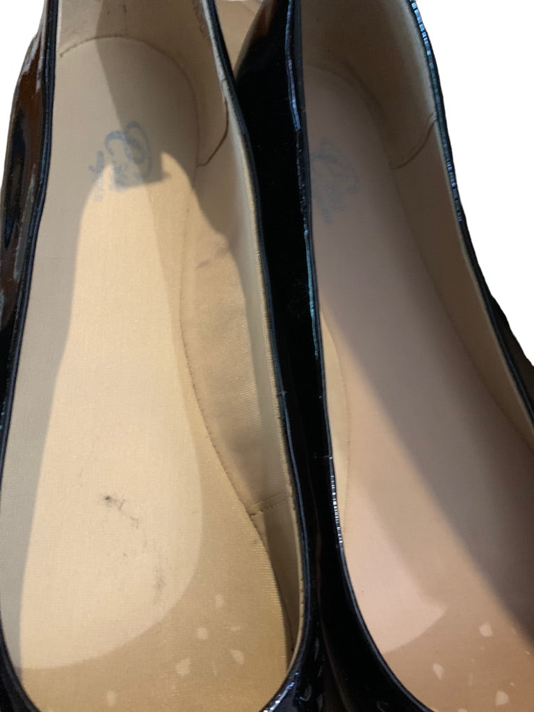 9M Easy Spirit Women's Perforated Black Patent Women's Pumps "Gilberta" 360