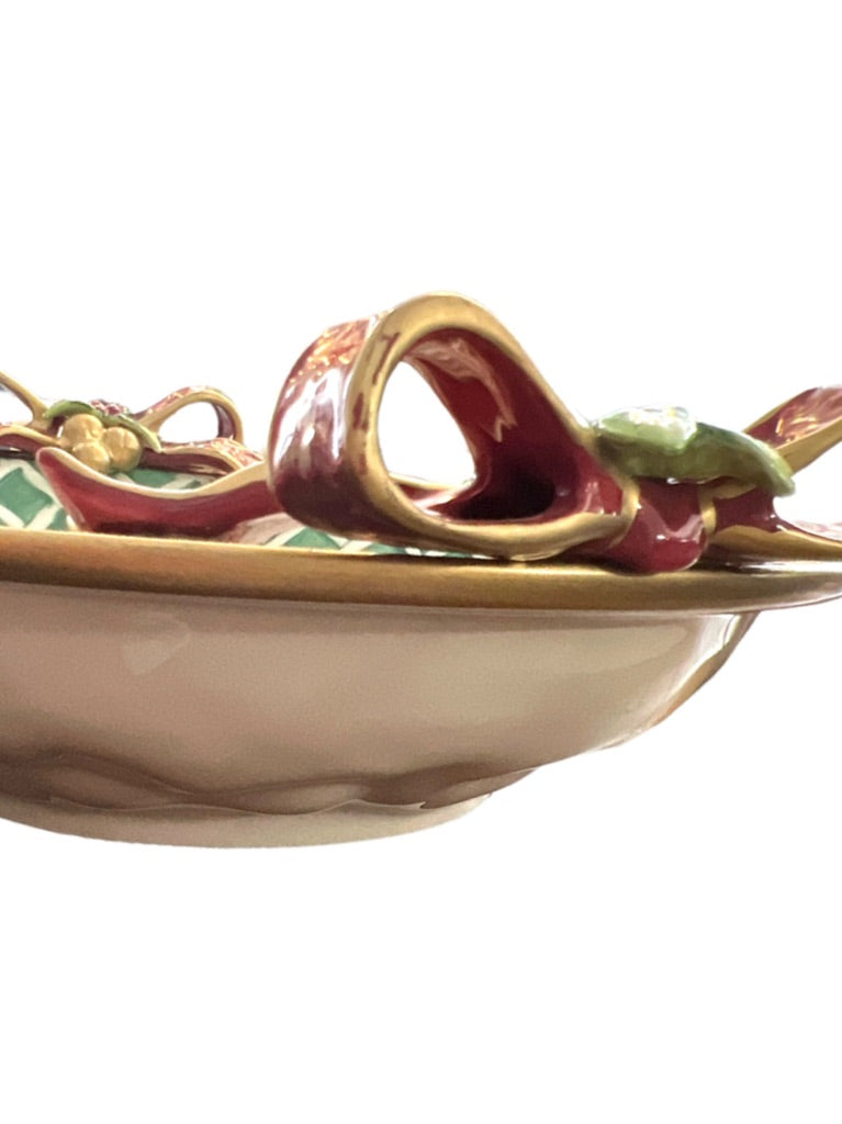 Fitz & Floyd "Christmas Wreath" Festive Round Serving Bowl Ribbon Handles