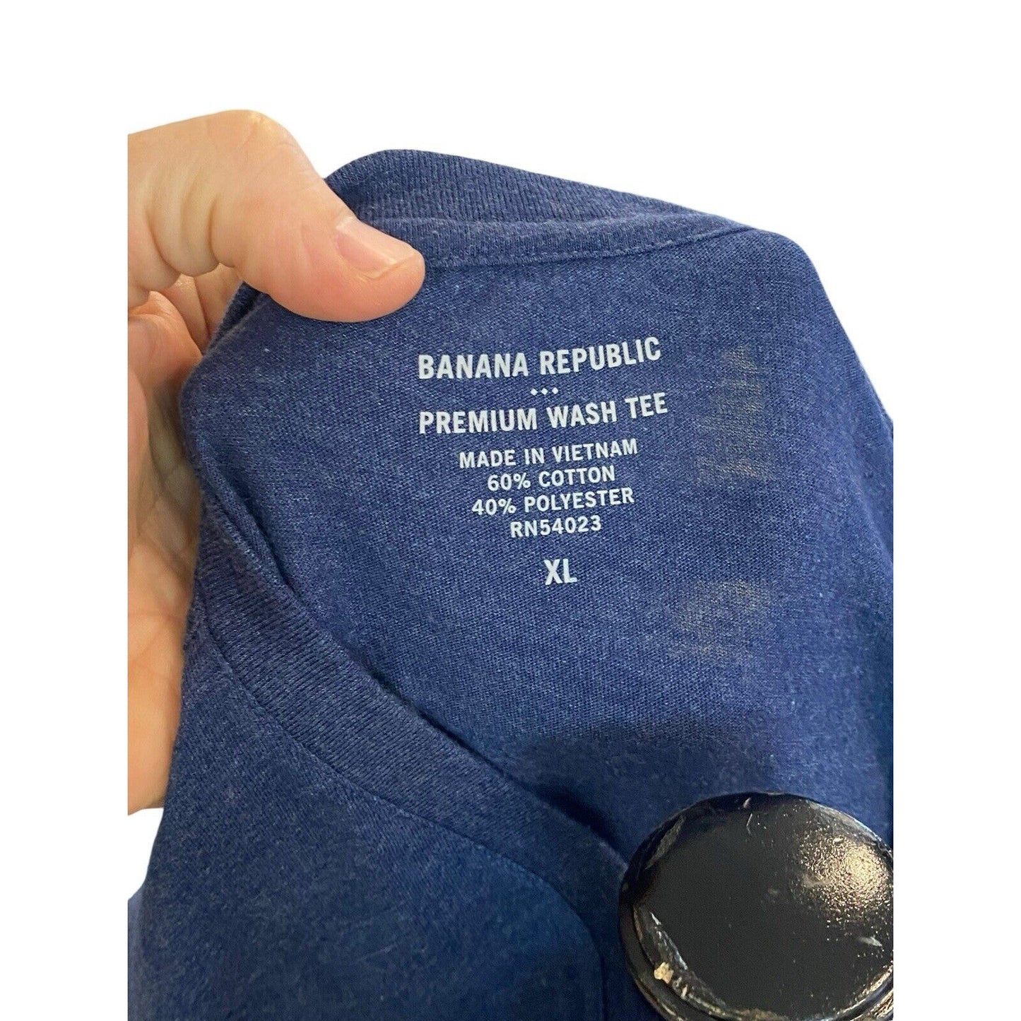 Size XL Men’s Banana Republic Dark Blue Solid Shirt V Neck T-Shirt