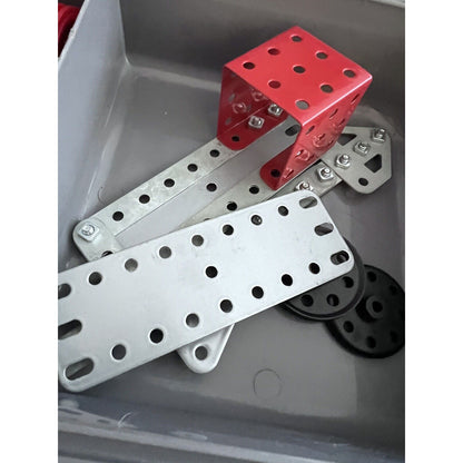 Meccano Motorized Remote Control Erector Set #416460 Preowned Case