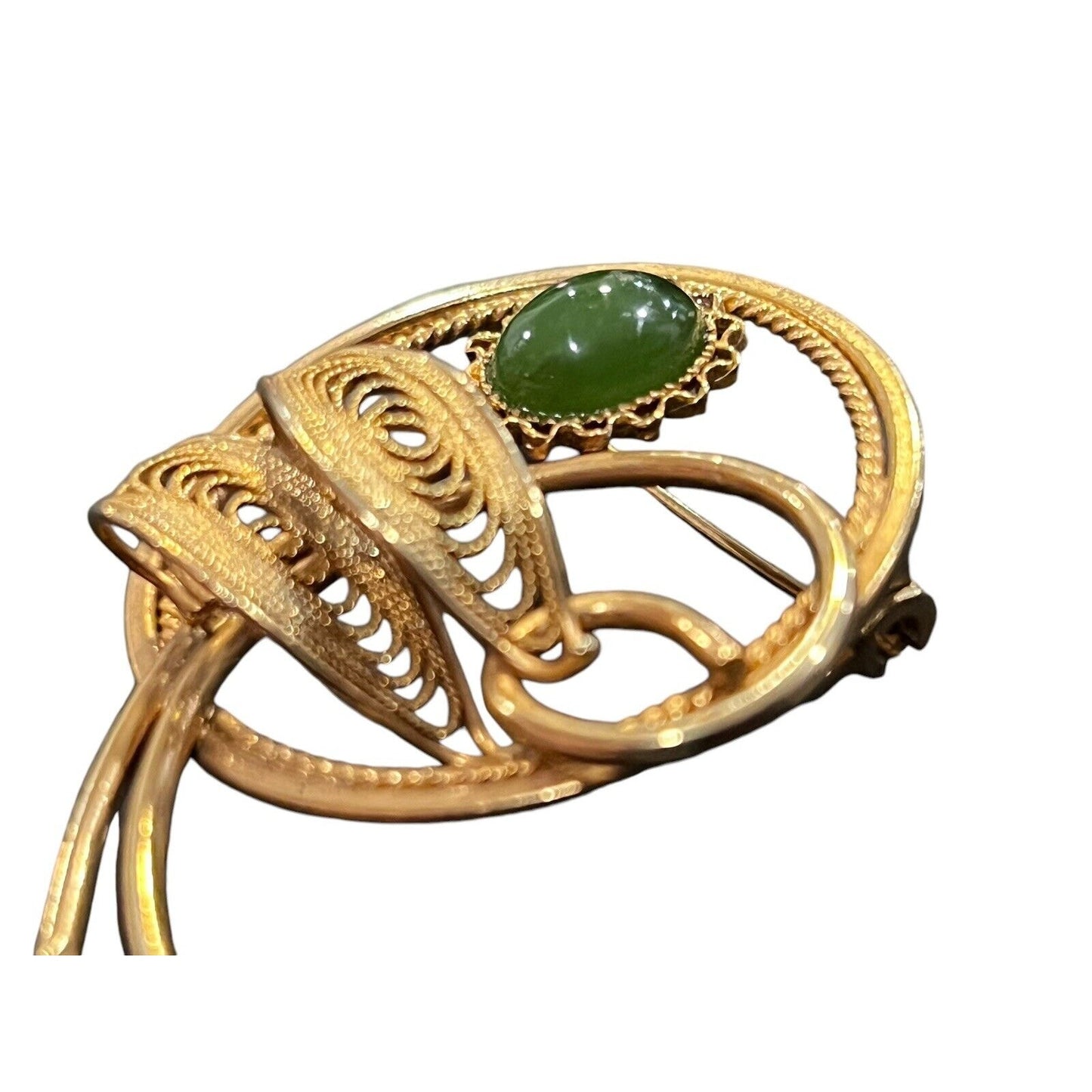 Vintage Nephrite Jade Cabochons Round Brooch Pin Gold Tone Filigree Flower