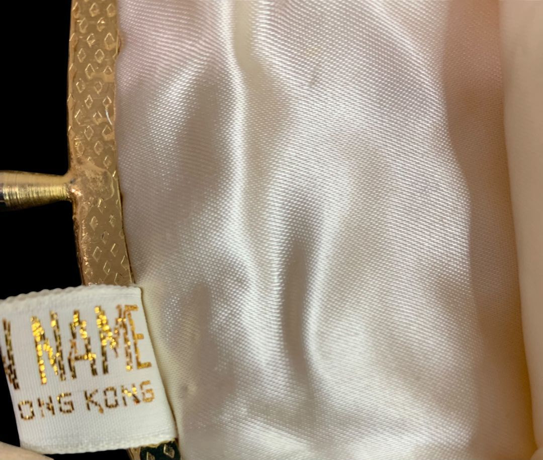 Vintage Golden Name Beaded White Change Purse Hinged Clasp Hong Kong