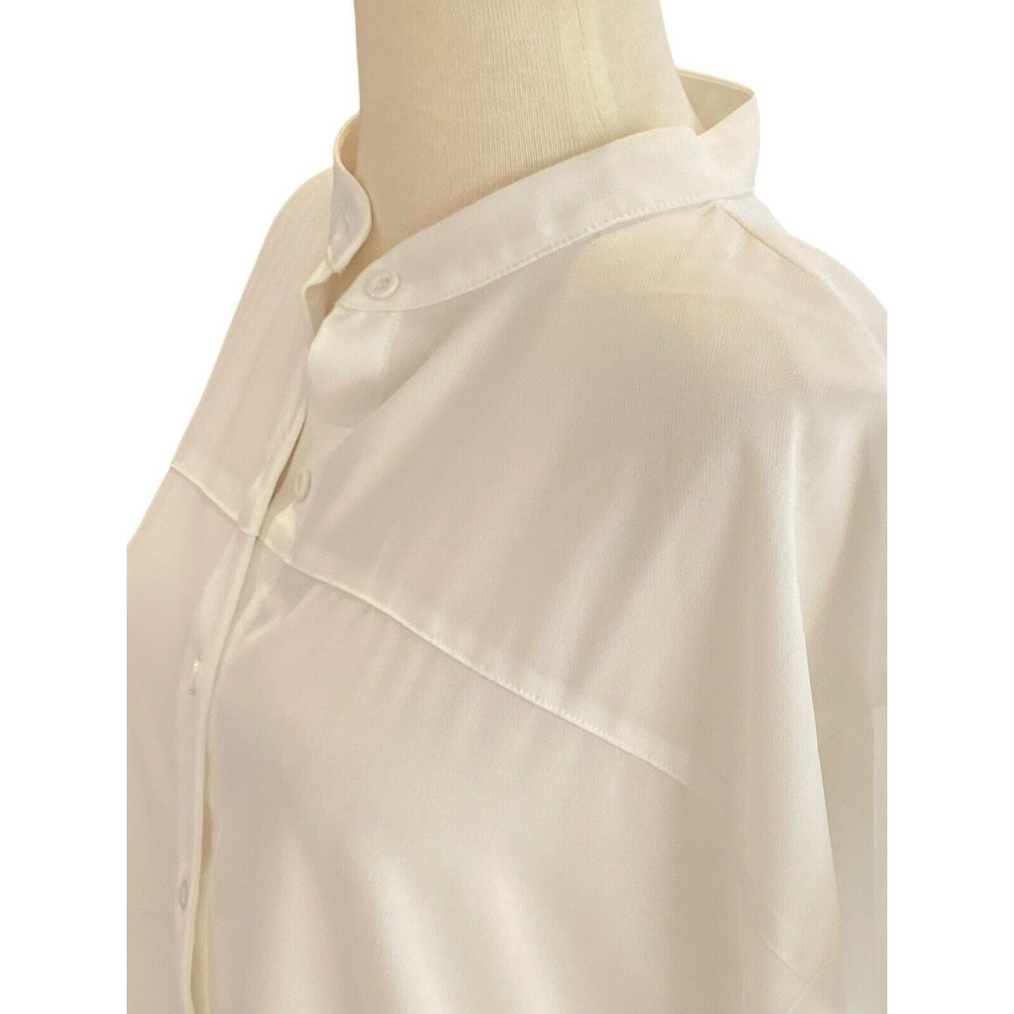 Jade Melody Tam Ivory Short Flutter Sleeve Top NEW XS Cream