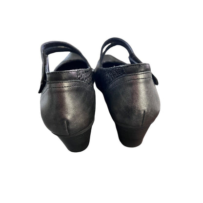 Size 8 (38) Women’s DorKinG Mary Jane’s Metallic Pewter Navy Shoes Heels