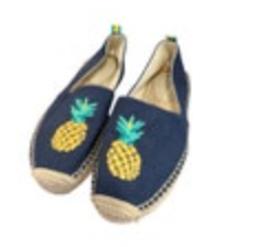 Vera Bradley Embroidered Pineapple Espadrilles Womens Size 9 NWOB