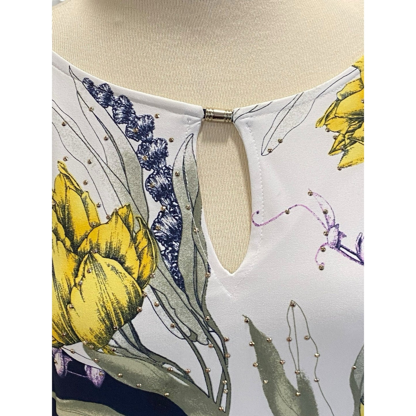 Size Small JM Collection Blue White Yellow Floral Studded Sheath Dress