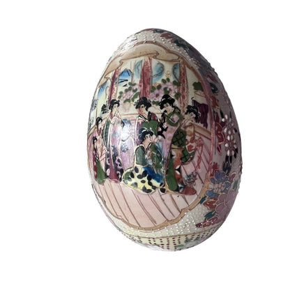 VTG Japanese Porcelain Hand Painted Egg Geisha Flowers Oriental 6 3/4” Tall