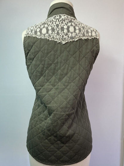 Small BKE Gimmicks Army Green Quilted Vest Lace Accent Boho