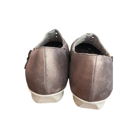 Drew Comfort Shoes Metro NEW Women's 9.5 Narrow Microdot Flat Gold Metal Cutout