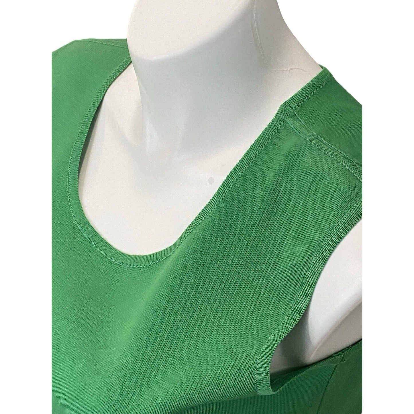 Misook Size Large Knit Acrylic Sleeveless Tunic Shell Tank Top Green