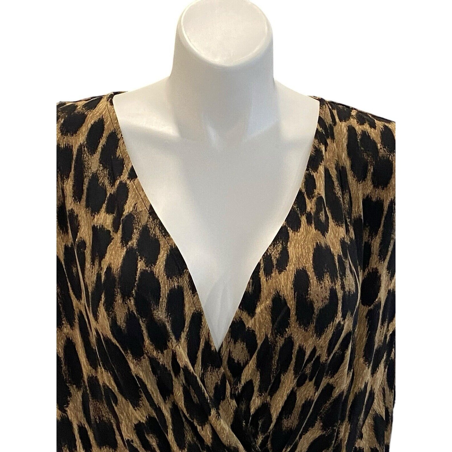 3X Joe Fresh Animal Print Stretch Wrap Fitted Style Sleeveless Blouse Top Shirt