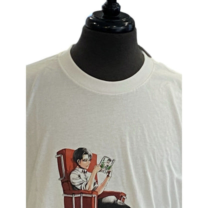 XL Uniqlo Shirt Mens Large White Attack On Titan Manga Japanese Comic Anime Tee