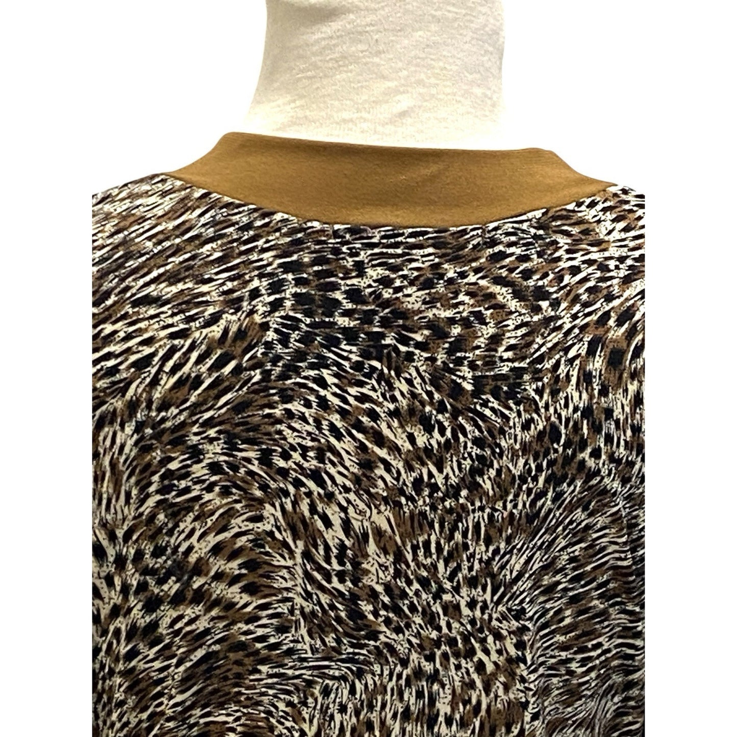 Rafael Women's Tunic Blouse Size Small Animal Print Cheetah Party Flattering