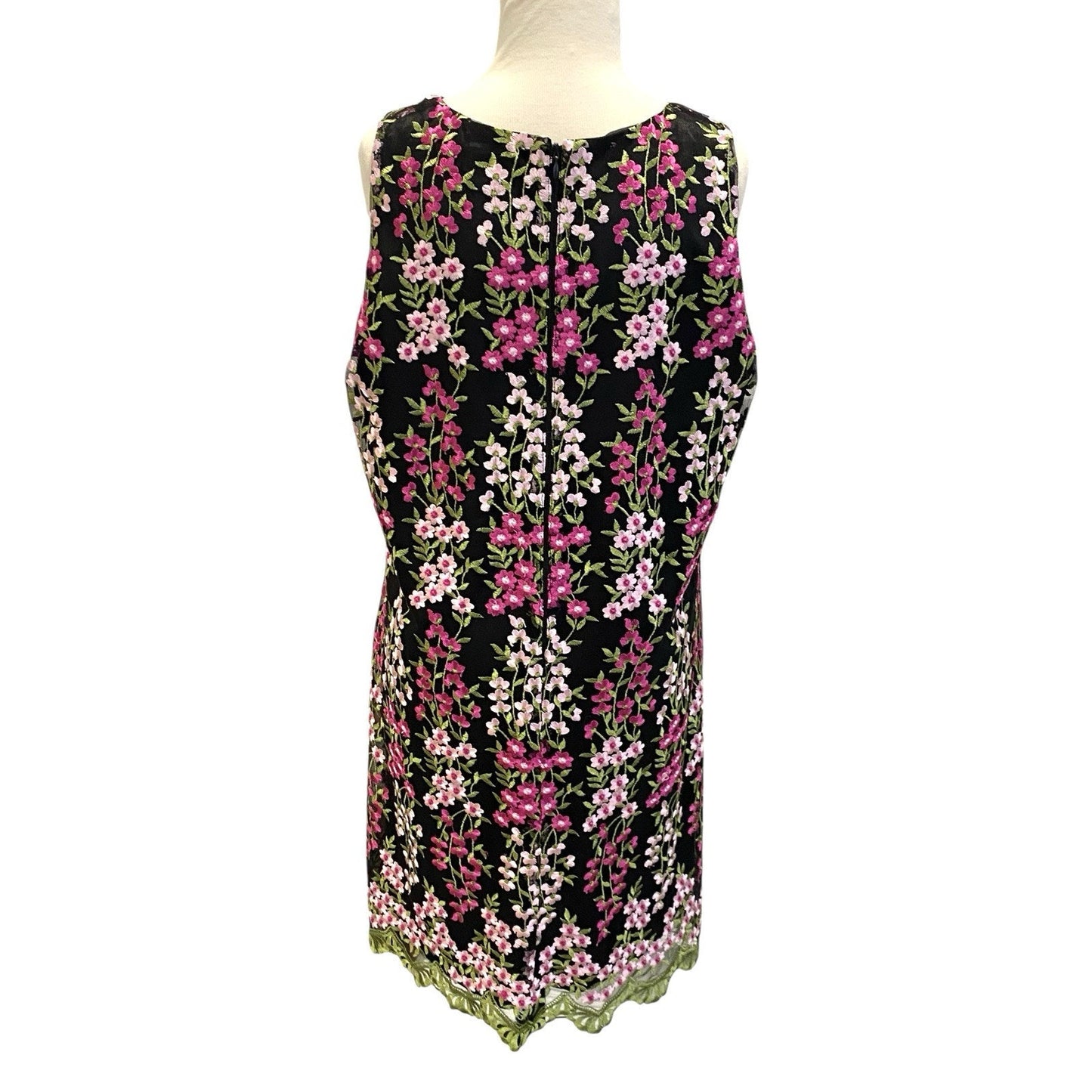 Tahari Arthur S. Levine Dress Black Floral Size 10 Embroidered Sleeveless