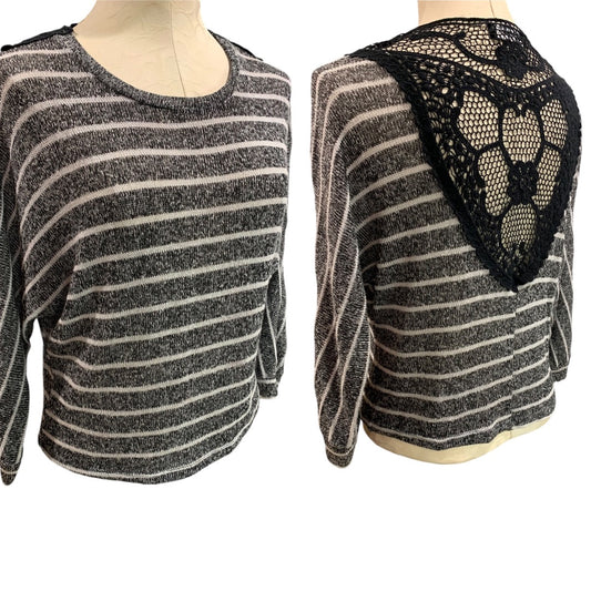 Medium Petite Spencer & Olivia Womens Gray Crochet Detail Sheer Lightweight Sweater