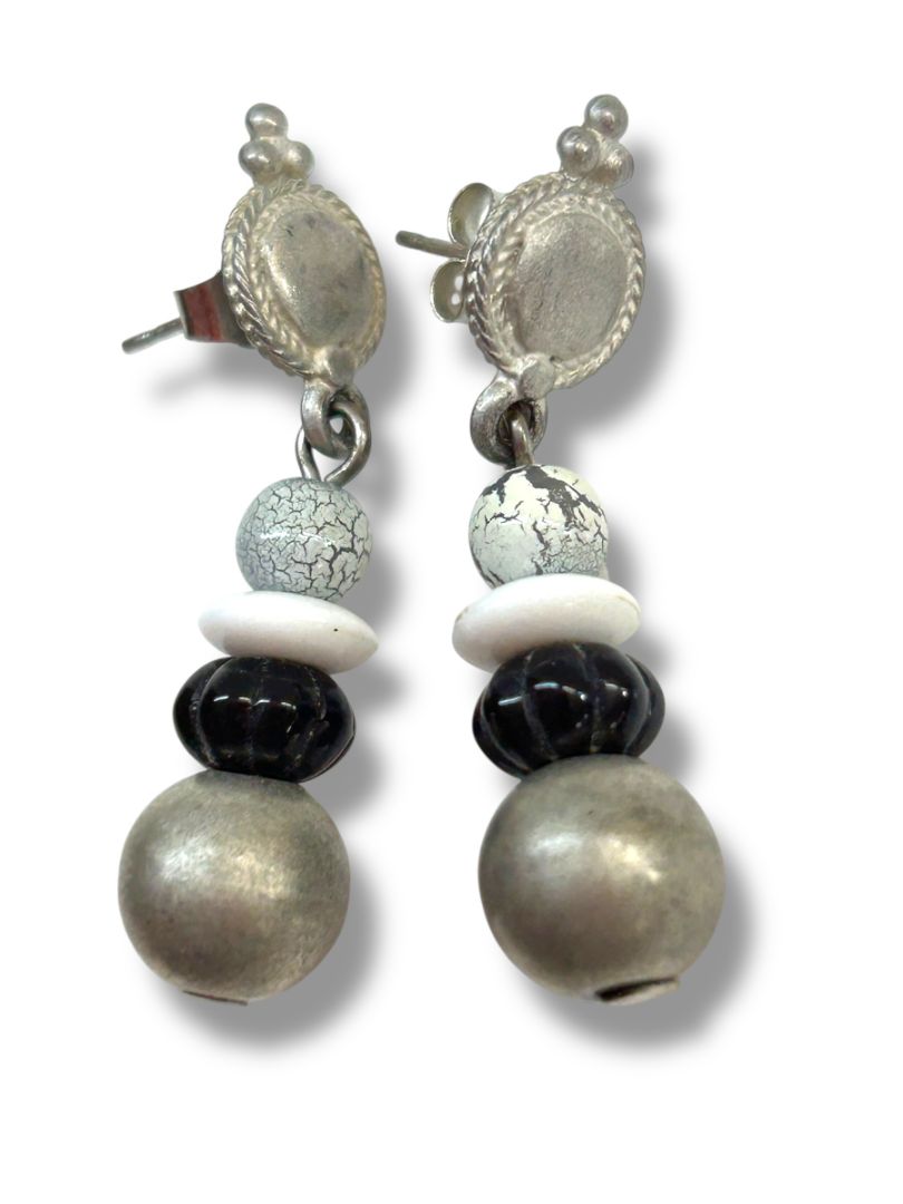 2 Pair Pierced Earrings Silvertone Black 1.5" Dangle Drop