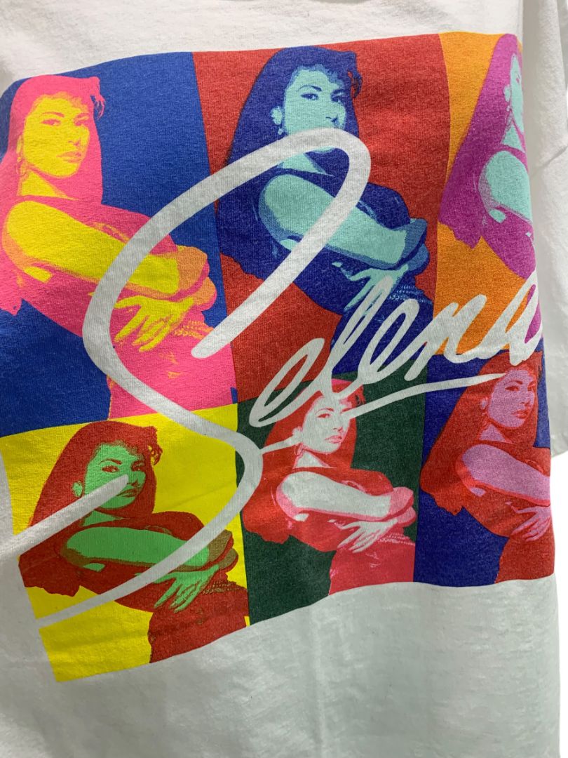 Size 3X Selena Womens White Print Graphic Tshirt