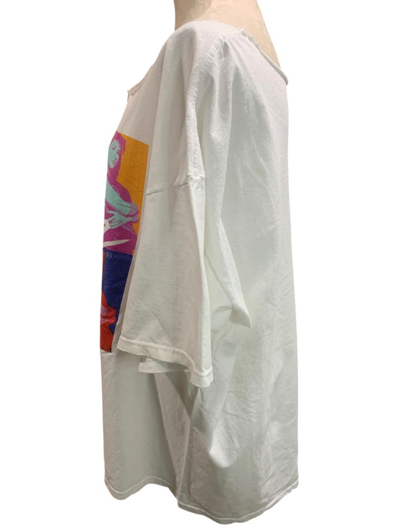 Size 3X Selena Womens White Print Graphic Tshirt