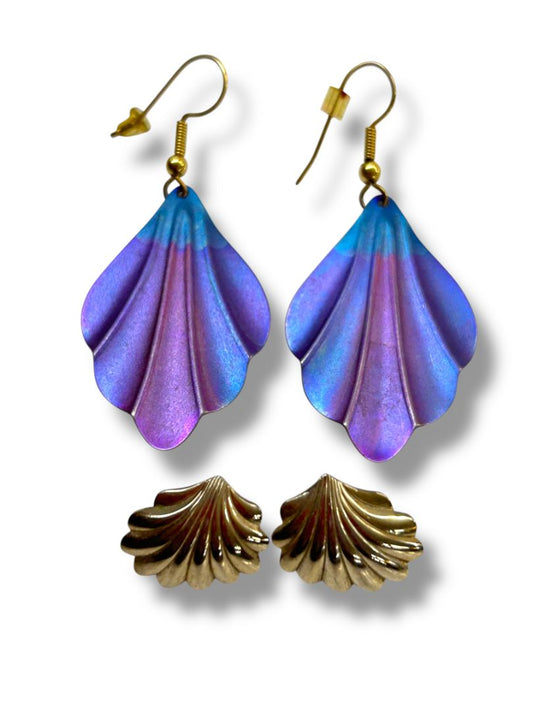 1980s 2 Pair Pierced Earrings Shell Design Goldtone Purple