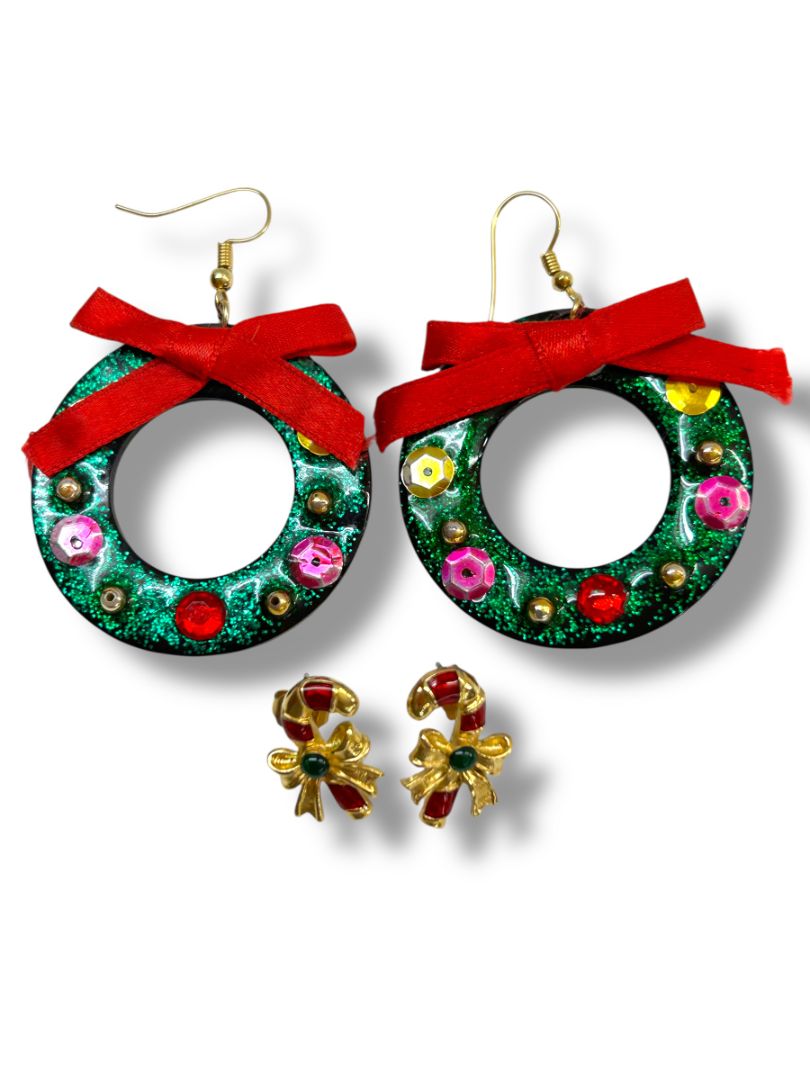 2 Pair Christmas Holiday Pierced Earrings Wreath Avon Candy Cane
