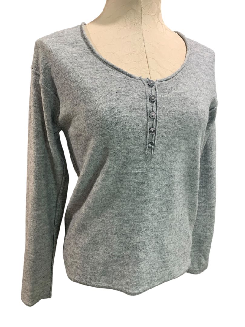 Small BluIvy Womens Gray Henley Style Sweater Lightweight