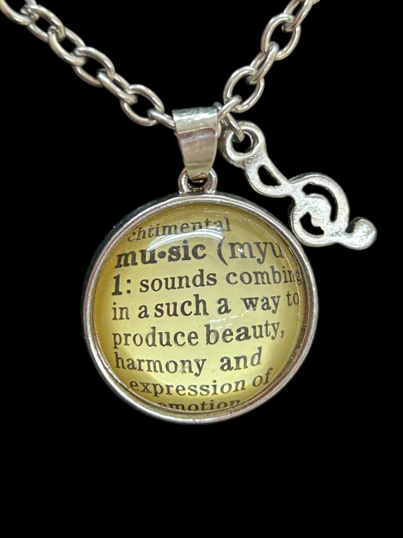 Silvertone Chain Resin Music Pendant Necklace 15-17"