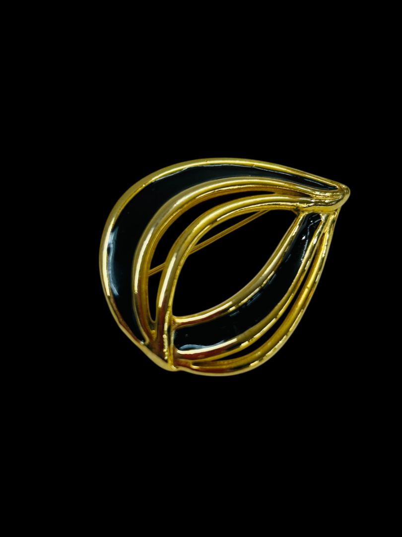 Vintage Brooch Pin Goldtone Black Enameled 1980s Retro Swirl Teardrop
