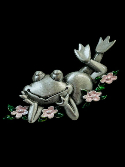 Vintage Signed JJ Jonette Pewter Smiling Frog on Flowers Brooch Pin 2.5"
