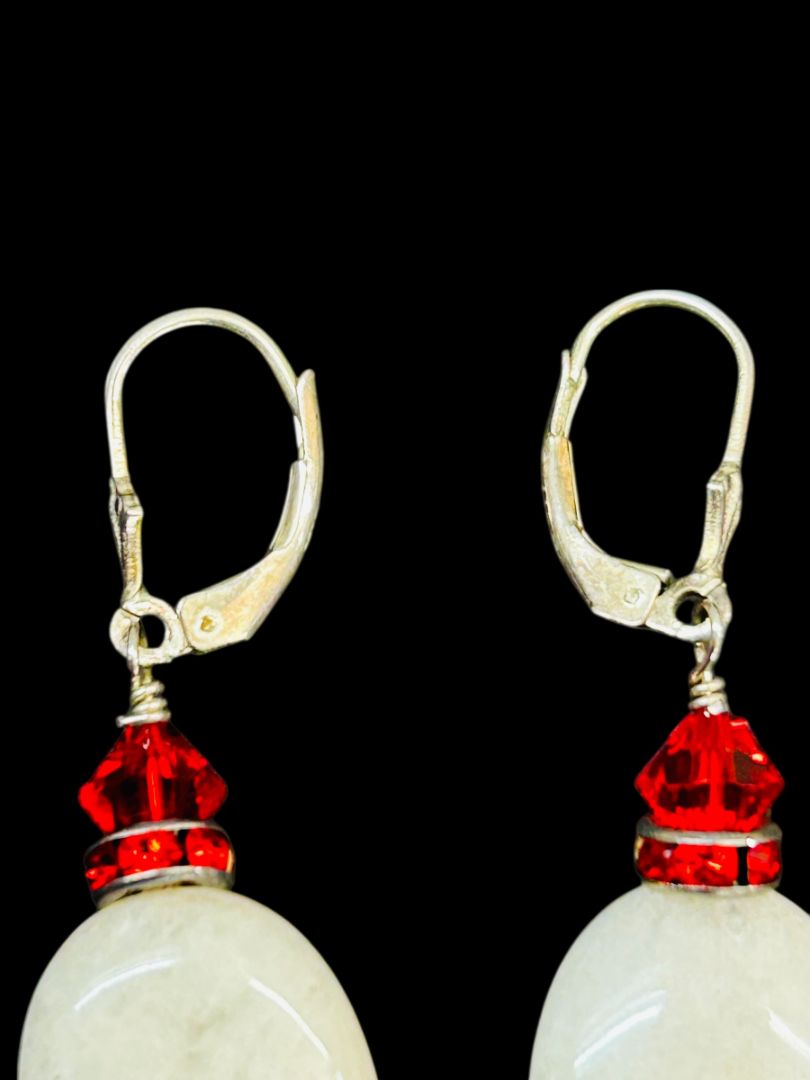 White Red Silvertone Pierced Leverback Earrings 2" Drop