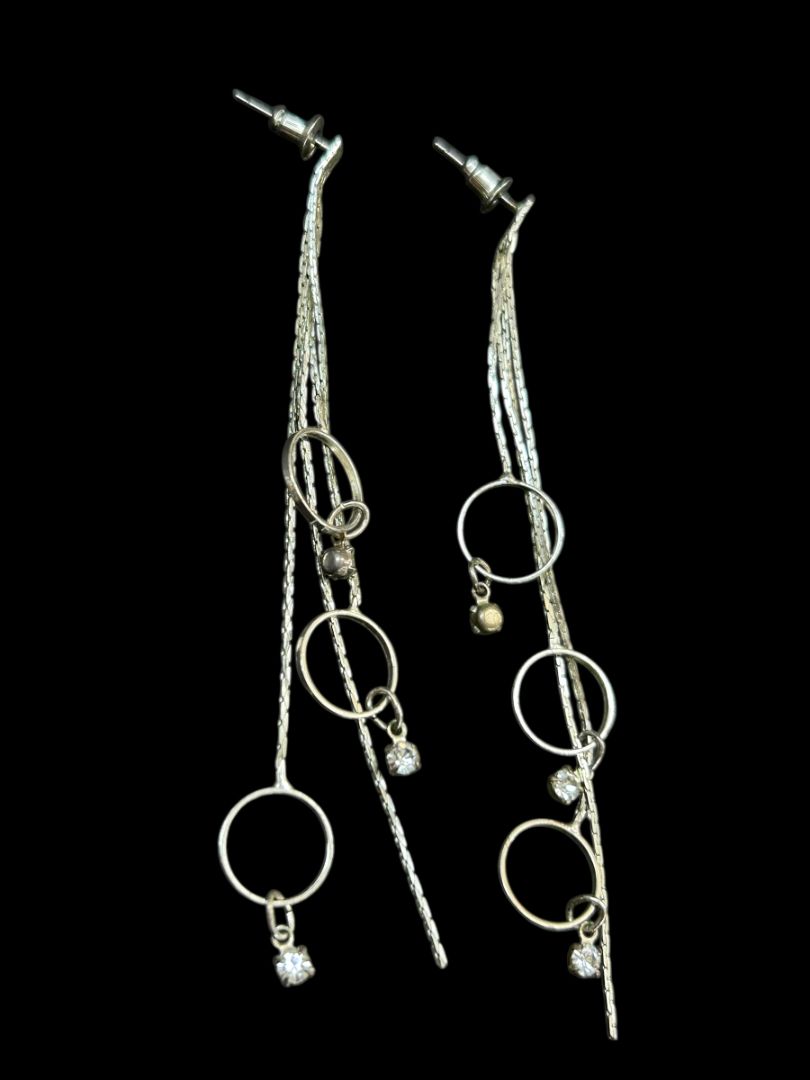Silvertone Post Pierced Earrings Chain Circles 3.5" Drop Dangle