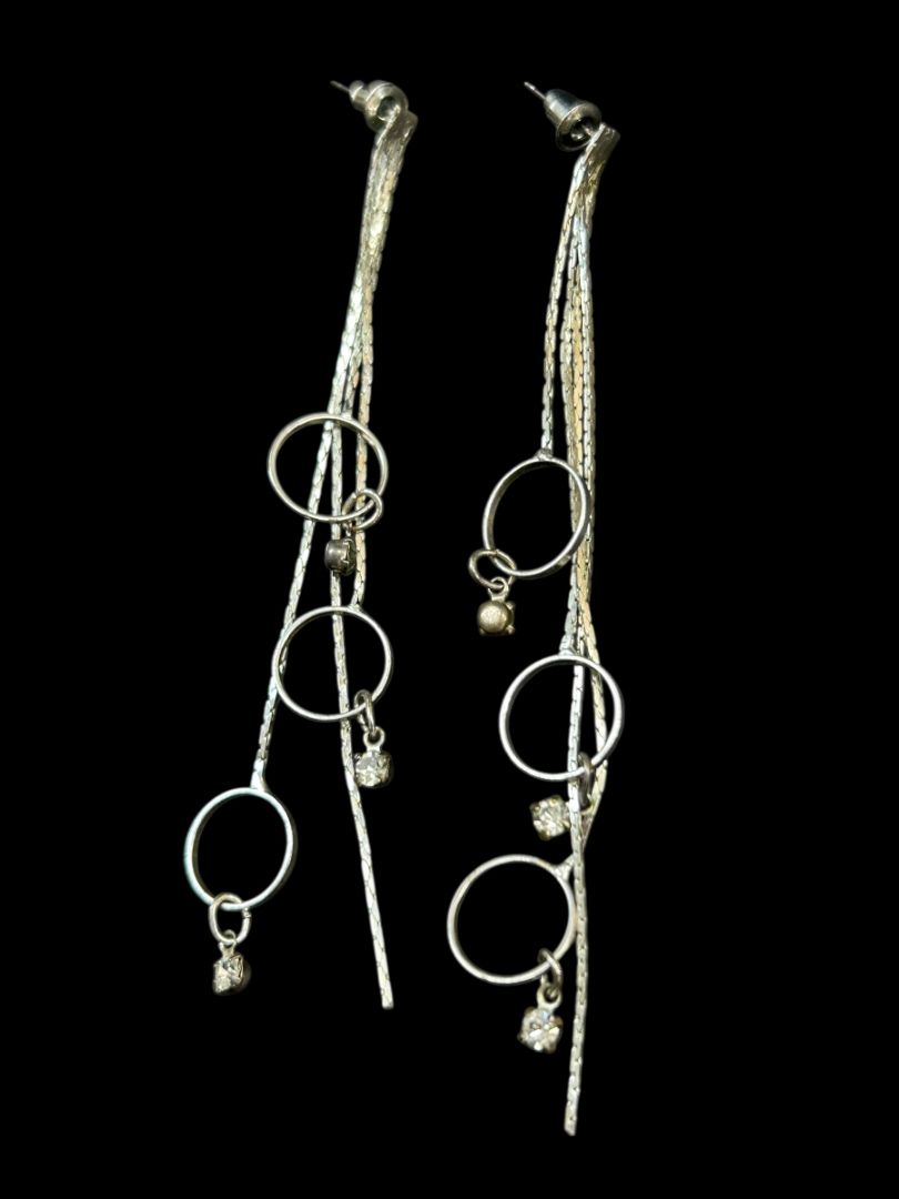 Silvertone Post Pierced Earrings Chain Circles 3.5" Drop Dangle