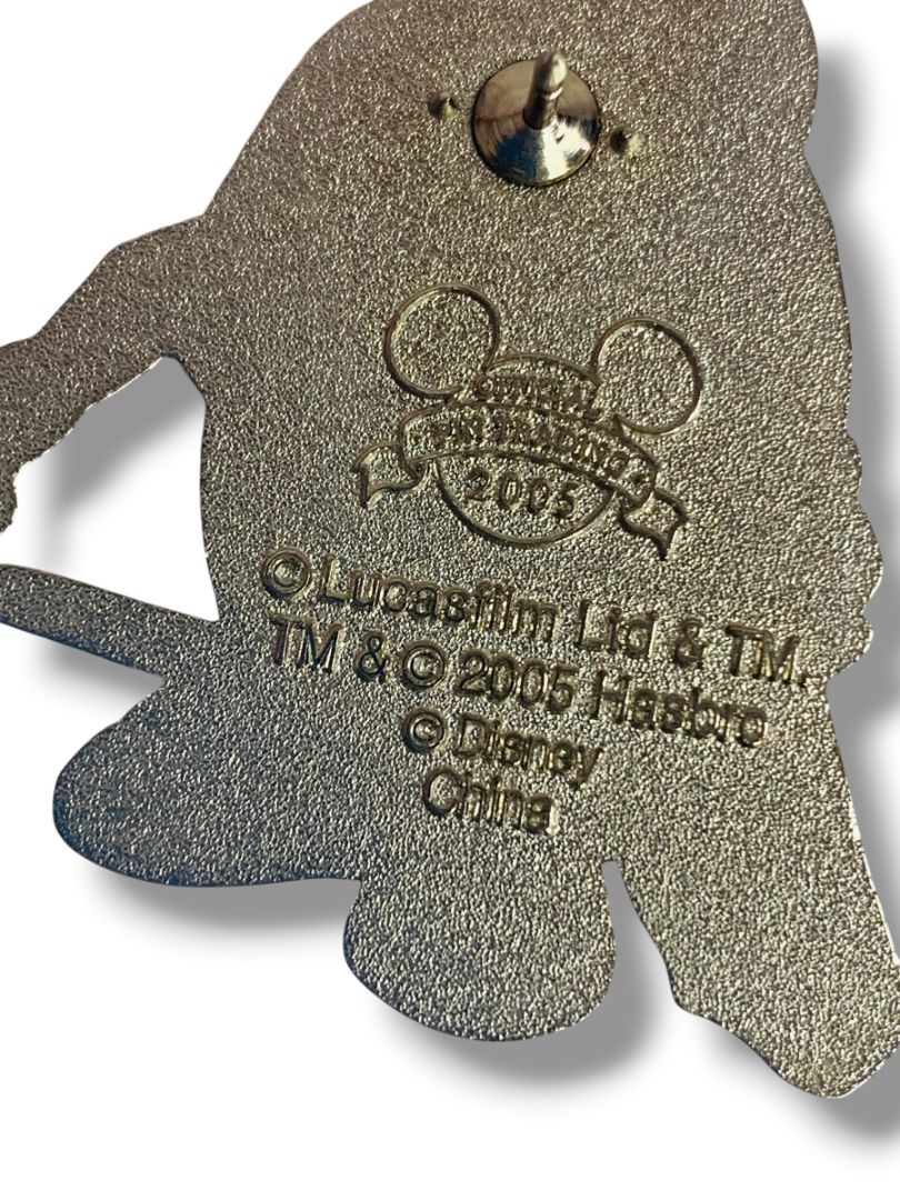 2005 Disney Official Pin Trading Darth Tater Mr Potato Head 2"