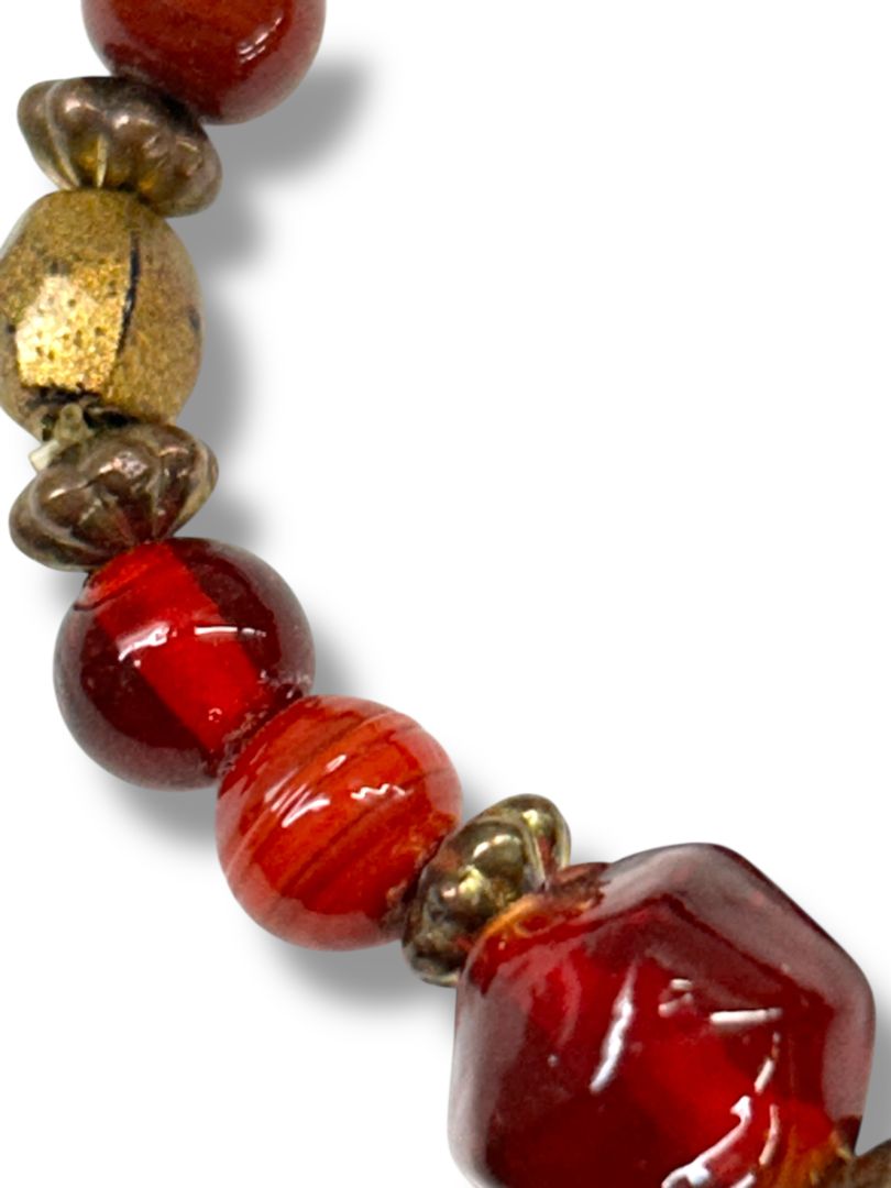 Acrylic Beaded Stretch Bracelet Shades of Red Goldtone