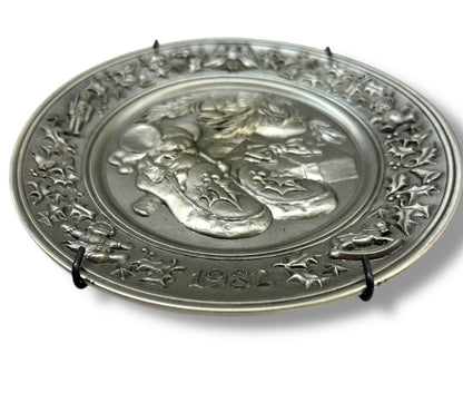 1982 Hudson Pewter Plate Andrea Hollis Christmas Limited 5.9" Not a Creature was Stirring