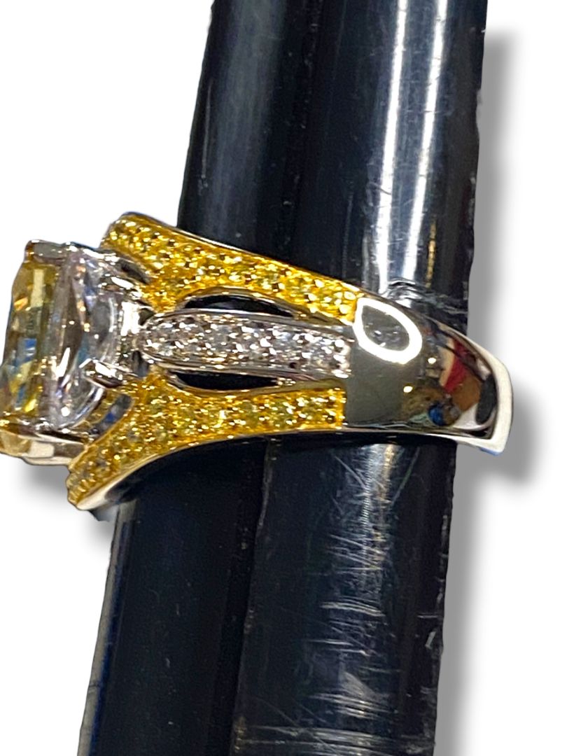 Size 6.5 Victoria Wieck PAJ Vermeil Yellow & Clear CZ Three Stone Cocktail Ring in Box